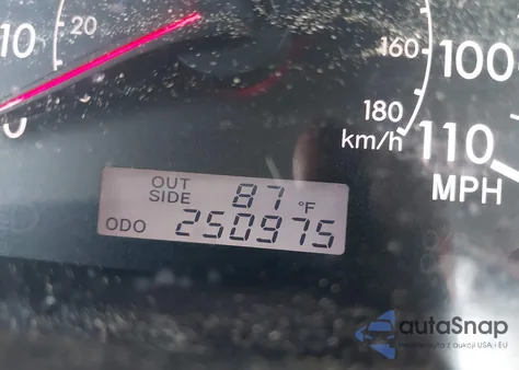 2005 Toyota Corolla Le z USA, uszkodzony, nr VIN 2T1BR32E35C454426